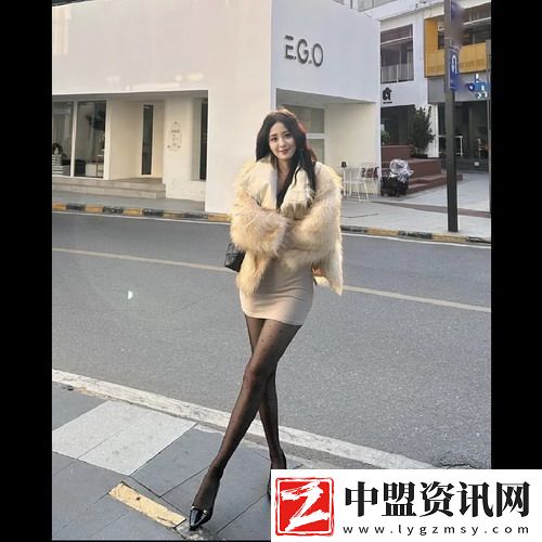 情感糾葛｜大叔和媽媽免費(fèi)觀看電視劇第3集